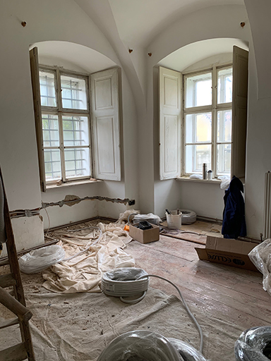 Umbauarbeiten im Raum fuer die Kueche im Landhausstil im Kochstudio SchlossStudio in Ebenthal